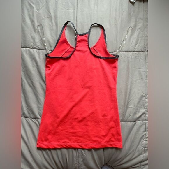 Adidas Sport Top Size XS - Picture 2 of 4